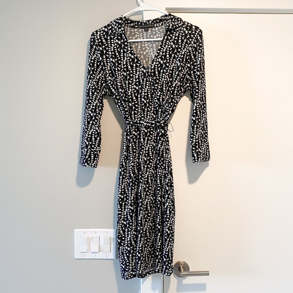 Brooks Brothers Bird Print Surplice Faux Wrap V neck Shirt Dress Sz S Career